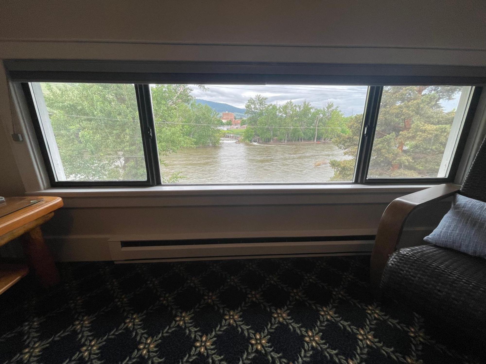 Goldsmith'S River Front Inn Missoula Exteriör bild